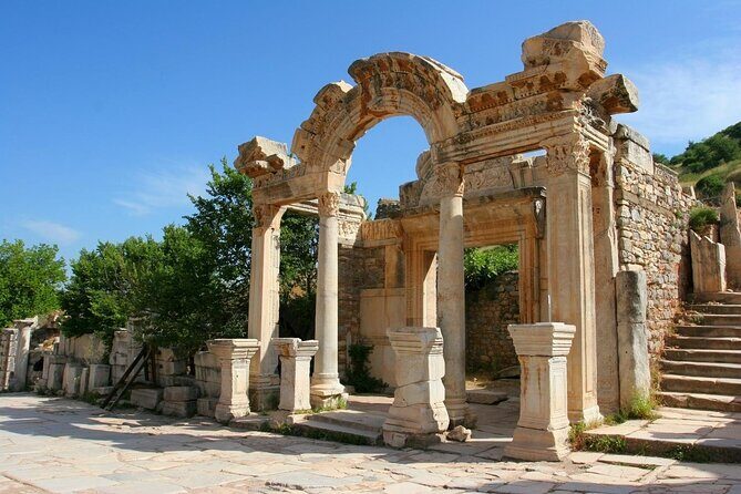 (Best of Ephesus) Private Ephesus & House Of Virgin Mary & LUNCH - Ancient Ephesus on foot: from Upper Gate to the Library of Celsus