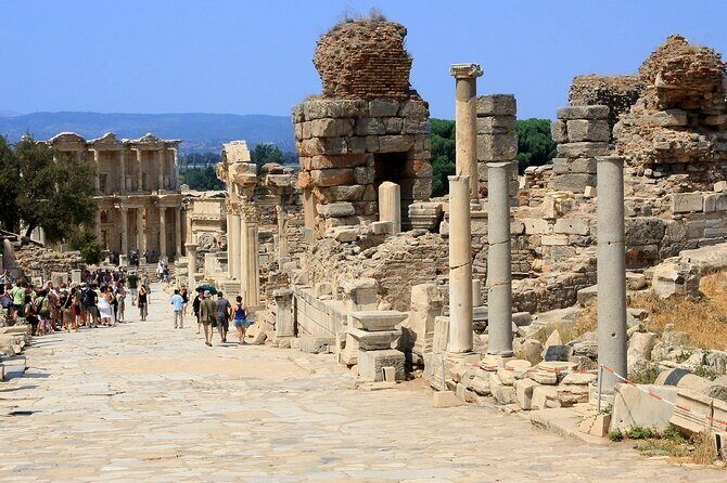 Best Of Private Ephesus Tour From kusadasi Cruise Port - Meryemana (Virgin Mary’s House): more than a quick photo stop