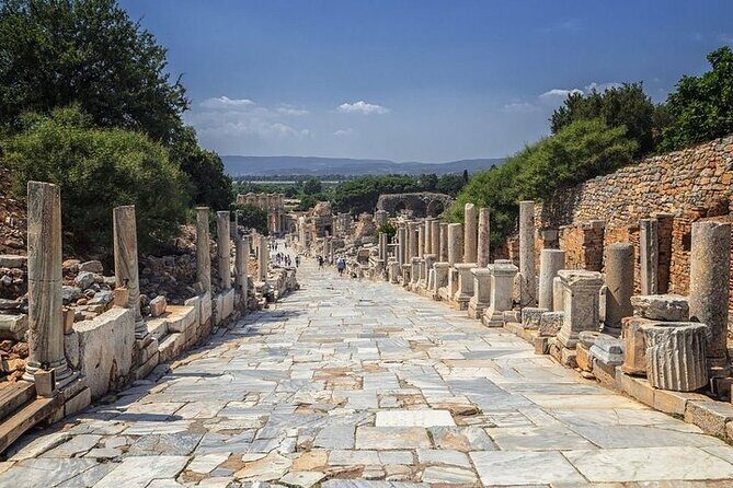 Best-Seller PRIVATE EPHESUS & SHOPPING Tour From Kusadasi Port - Lunch and included comfort: what you get for your money