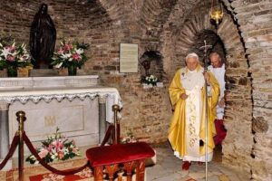 Biblical Ephesus Private Tour From Kusadasi Port - The House of the Virgin Mary: a quiet stop with big meaning