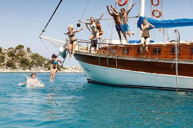 Boat Trip with Lunch From Kusadasi Port / Hotels - Aphrodite Beach: The First Swim, the Biggest Time Window, and Lunch on the Water