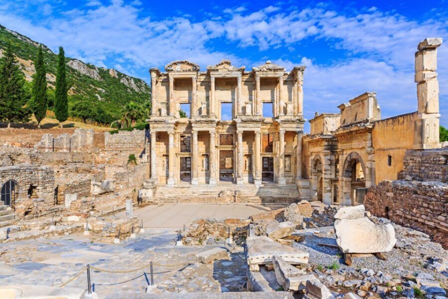 Ephesus Ancient City Highlight Tour For Cruisers - Selçuk start: getting oriented before the big ruins
