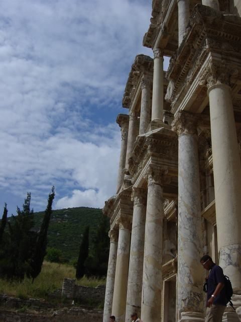 Ephesus: Full-Day Tour from Kusadasi or Izmir - Kusadasi or Izmir pickup to Ephesus-Selçuk: the part you usually forget