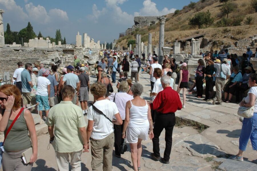 Ephesus: Full-Day Tour from Kusadasi or Izmir - Hadrian’s Temple, Trajan’s Fountain, and an ancient brothel clue
