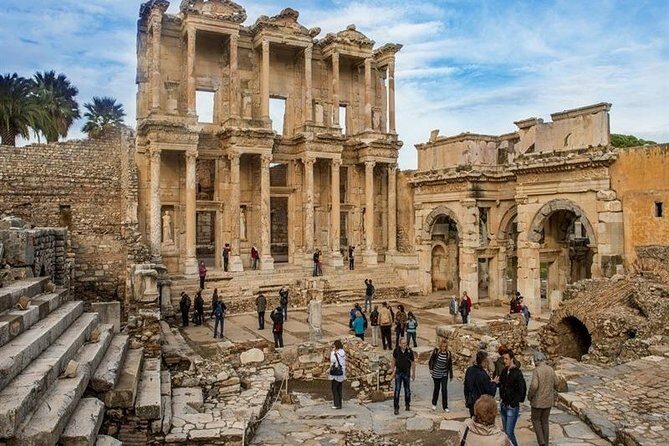 Ephesus Half Day Tour From Kusadasi Hotels / Selcuk Hotels - Prytaneion and the story of the eternal flame
