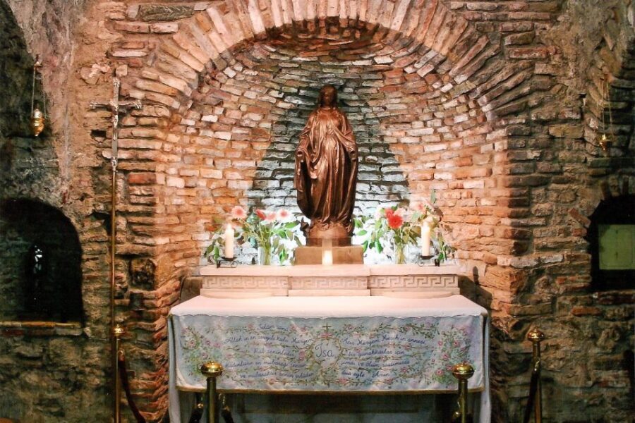 Ephesus: House of Virgin Marry & Artemis w Lunch & Ticket - Who Should Book This Tour (and Who Might Skip It)