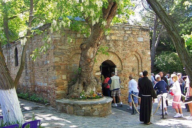 Ephesus Private Tour For Cruise Guests, Ticket Opt - Guide quality: the difference between seeing ruins and understanding them