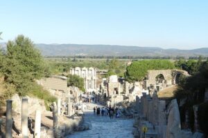 Ephesus Tour From Kusadasi Port - Walking the local streets and finding those aerial views