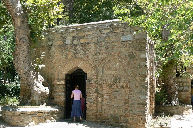 Ephesus Tour With Small Group From Kusadasi - AC Deluxe Van, Lunch, and Timing: What Makes the Day Feel Smooth