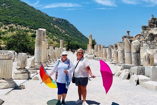 FOR CRUISERS: Best of Ephesus Tour with GUARANTEED ON-TIME RETURN - Kusadasi drive-by moments: handicrafts, Pigeon Island, and local tips