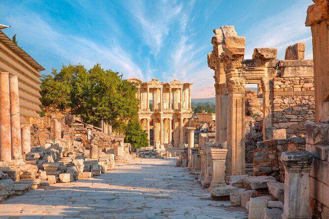 FOR CRUISERS: Best-Seller PRIVATE EPHESUS TOUR from Kusadasi Port - Kusadasi Town Drive: Context Between the Ruins