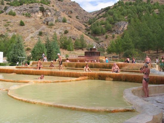 From Kusadasi: Daily Pamukkale - Hierapolis Tour - Pamukkale hot springs terraces: how to enjoy the white travertine look