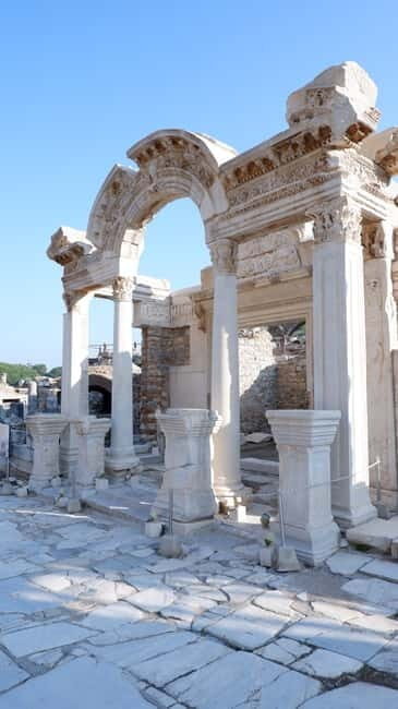 From Kusadasi: Ephesus Highlights Tour for Cruise Customers - Great Theater, Odeon, and the Roman performance spaces