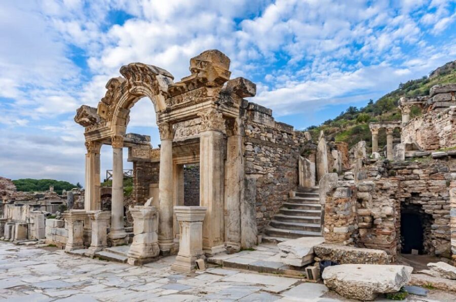 From Kusadasi: Full Day Private or Small Group Ephesus Tour - How to survive (and enjoy) two hours in the ruins