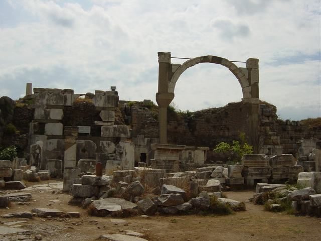 Full-Day Ephesus & Terrace Houses Tour - Entry Fees Included - Temple of Domitian and the Story of a Fallen Emperor