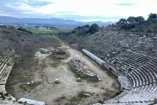 Kusadasi Day Trips Magnesia, Train Museum Turkish Bath - Kuşadası cruise-port timing and how the 7 hours feels