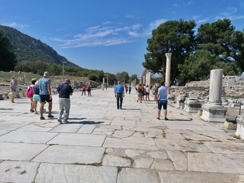 Kusadasi: Ephesus Small Group Tour - House of the Virgin Mary: the calm, guided start