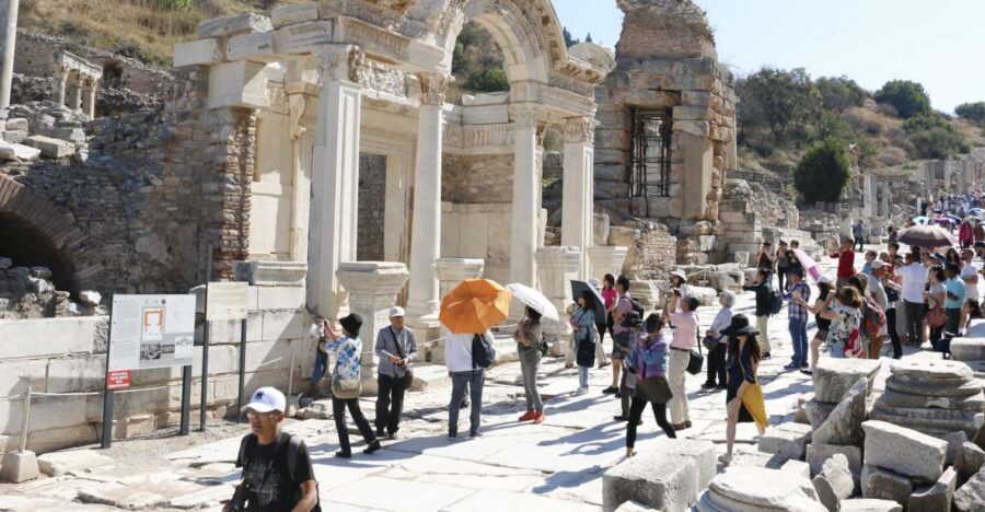 Kusadasi or Selcuk: Full-Day Ephesus Tour with Lunch - Ephesus Ancient City: your best use of 2 hours of walking