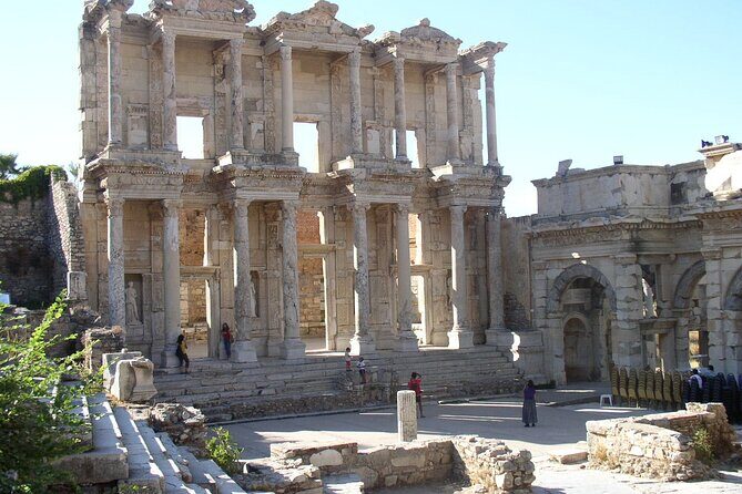 Kusadasi Port Private Ephesus Tour with LUNCH - Agora, baths, and fountains: Roman public life in walking distance