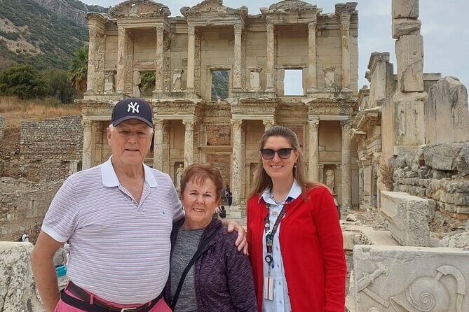 Kusadasi Port Private Ephesus & Virgin Mary Tour with Lunch - Meeting Your Guide at Kusadasi Cruise Pier (and why private feels easier)