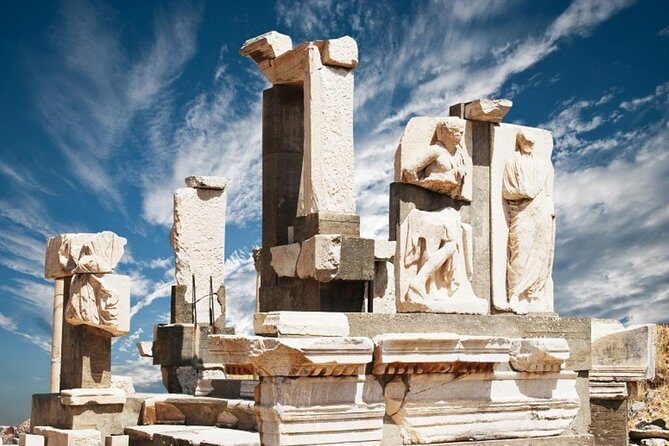 Kusadasi Shore Excursion: Ephesus Sightseeing Tour with Lunch - Port-to-ruins simplicity in Kuşadası