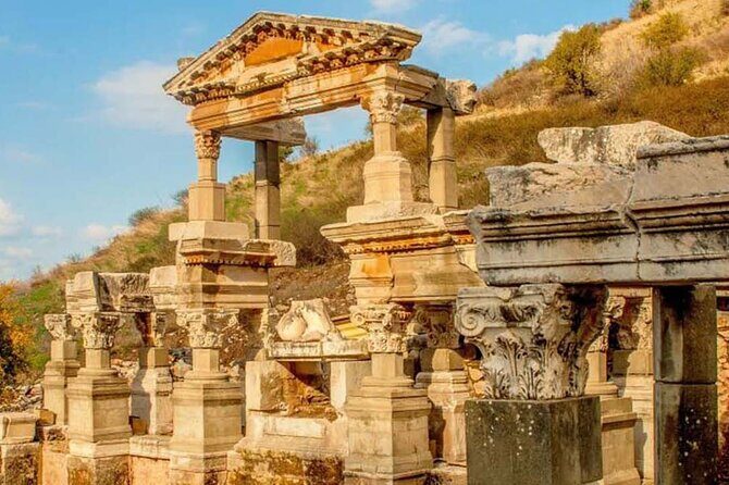 Legendary Memories:Ephesus&House of Mary and Bath Experience - Meryemana (House of the Virgin Mary): A Small Stop with Big Atmosphere