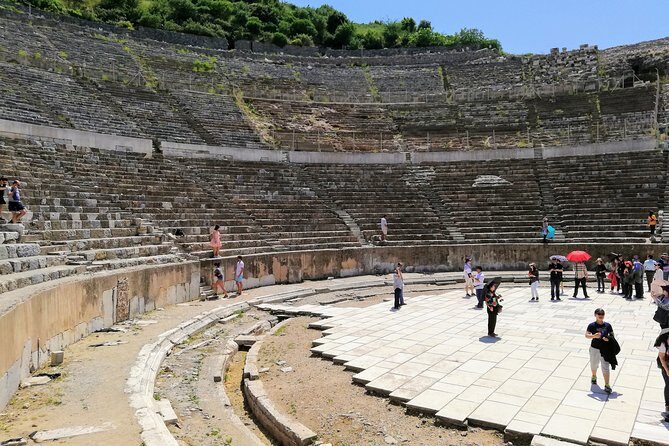 NO HIDDEN FEES : Private Ephesus, Artemission with grp. option - Entering ancient Ephesus: the 2-hour walk of the main monuments