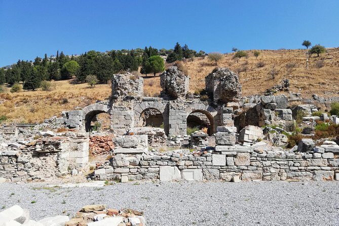 NO HIDDEN FEES: PRIVATE / GRP. Ephesus, House of Mary - 4 Tours - Terrace Houses: Beautiful Frescoes, Real Steps, Real Limits