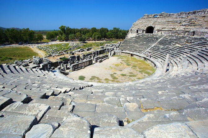 Priene Miletos Didyma Tour From Kusadasi / Selcuk Hotels - Lunch Break: A traditional Turkish meal that keeps the day moving