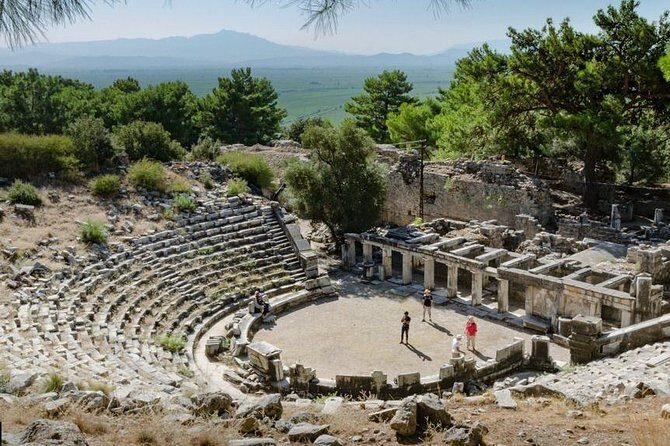 Priene Miletos Didyma Tour From Kusadasi / Selcuk Hotels - Skip-the-Line Entrance Fees: Budgeting without surprises