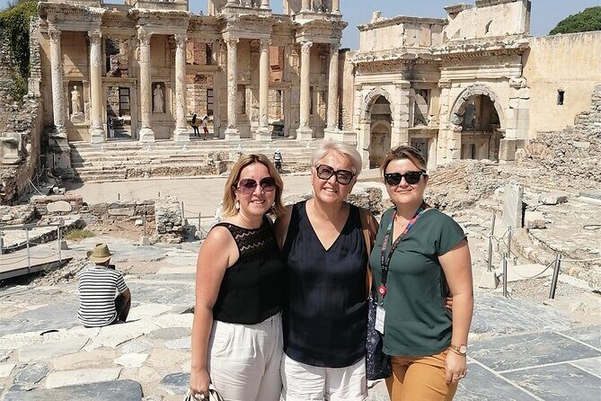 Private Best of Ephesus Tour from Ege(Kusadasi) Cruiseport - Meeting Your Guide and Staying On Schedule at 6:00 am