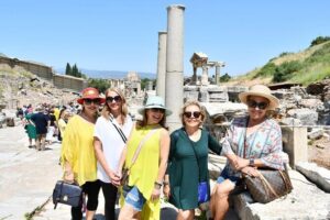 PRIVATE Ephesus Guide and Driver Tour from Kusadası Port - Temple of Artemis Stop: Short, Convenient, and Mostly About Context