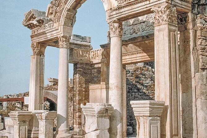 Private Ephesus Tour, ON TIME RETURN GUARANTEE - Kusadası Shopping Time: How to Use the Last Hour Like a Local