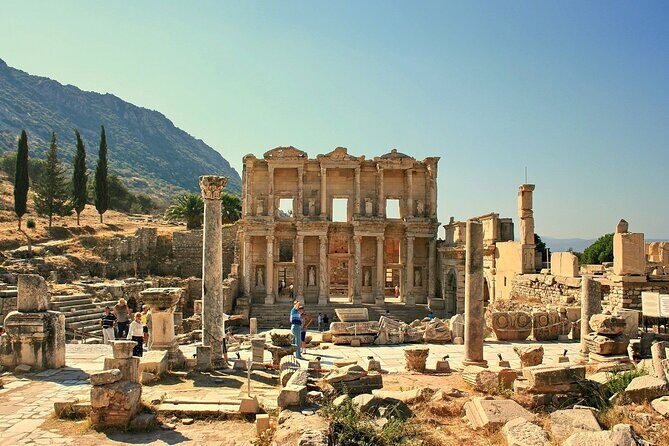 Shore Excursion 1 or 2 Day Private Tour from Kusadasi Port for Ephesus-Pergamon - Meryemana (Virgin Mary’s House): A Different Mood After Roman Stones