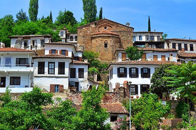 Sirince Village & Selcuk Bazaar Tour From Kusadasi - Selçuk Bazaar in One Hour: Shopping Without the Time Sink