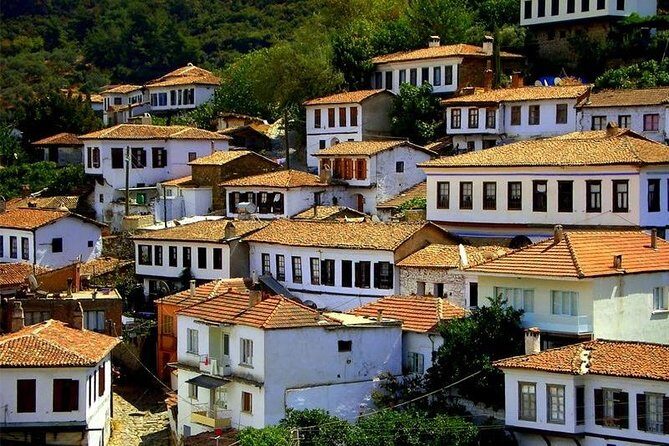 Sirince Village Tour From Kusadasi Port / Hotels - Guide and pacing: why Seicuk’s style makes a difference