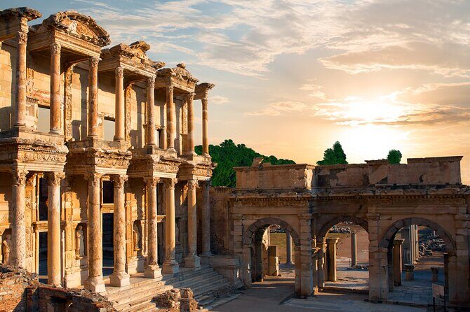 Skip The Line: Private Best of Ephesus Tour with Lunch - Stop 1: Meryemana (The Virgin Mary’s House) on the mountain